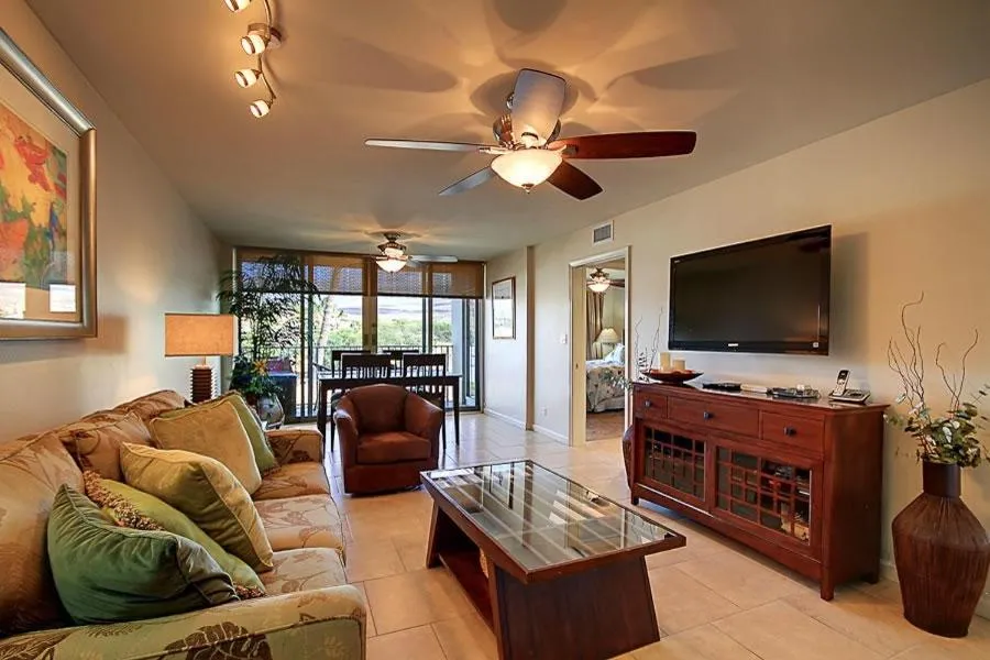 Image 3 of ROYAL MAUIAN, #601 condo