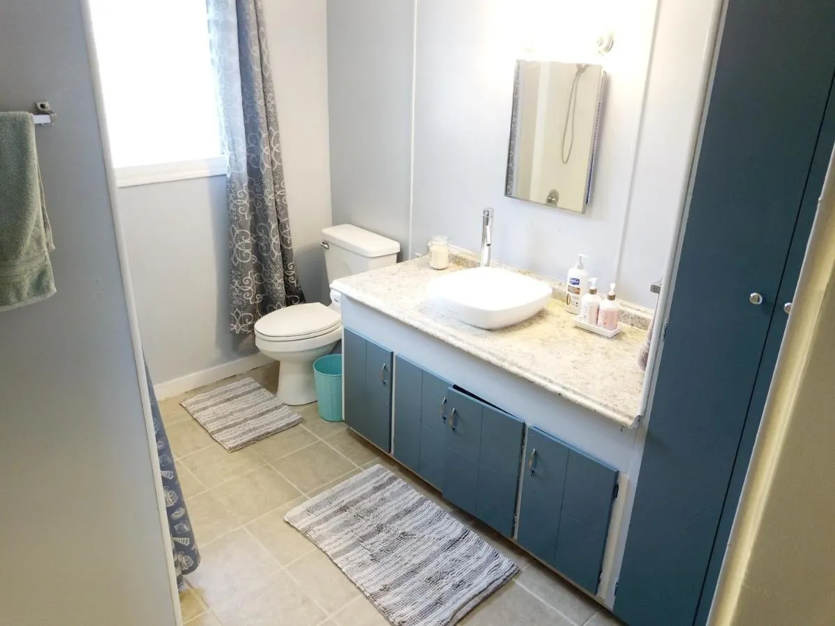 Image 3 of Rainbow Ohana, unit 2