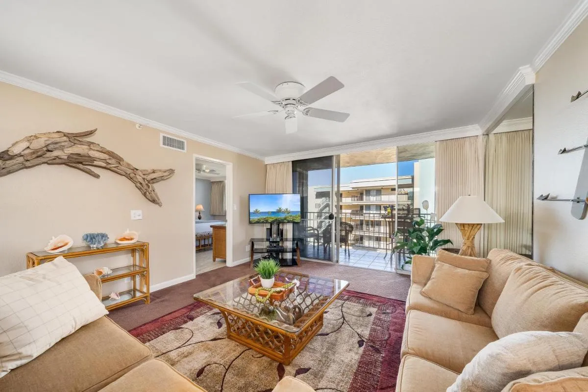 Image 1 of Royal Kahana 701