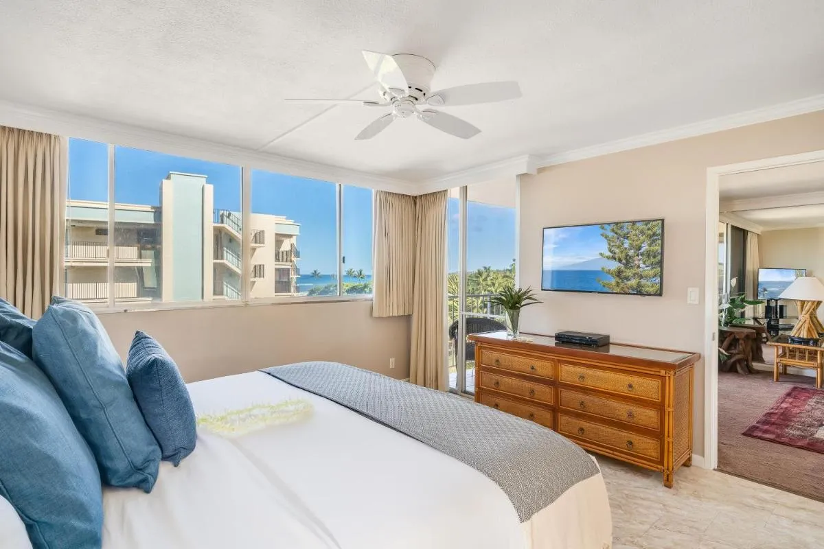 Image 3 of Royal Kahana 701