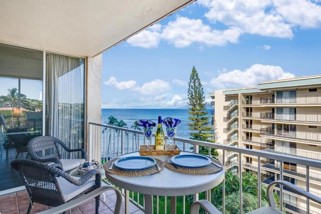 Image of Royal Kahana 701
