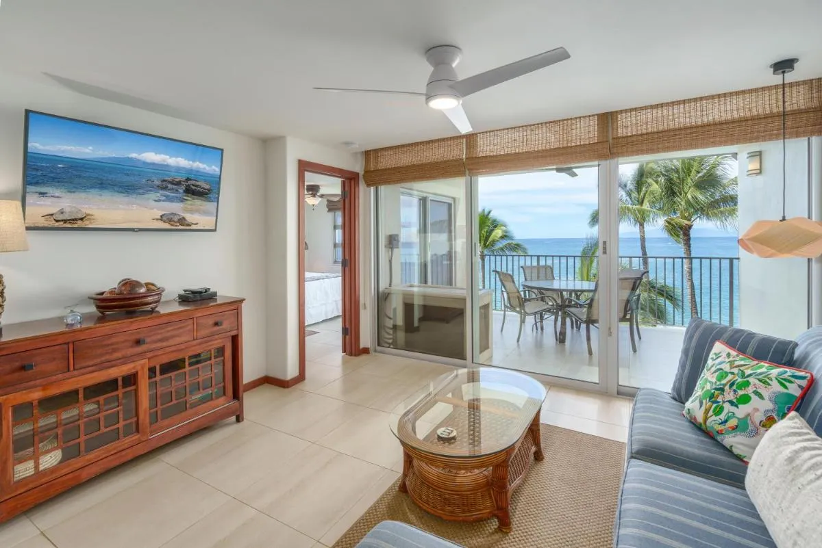 Image 1 of Royal Mauian 615