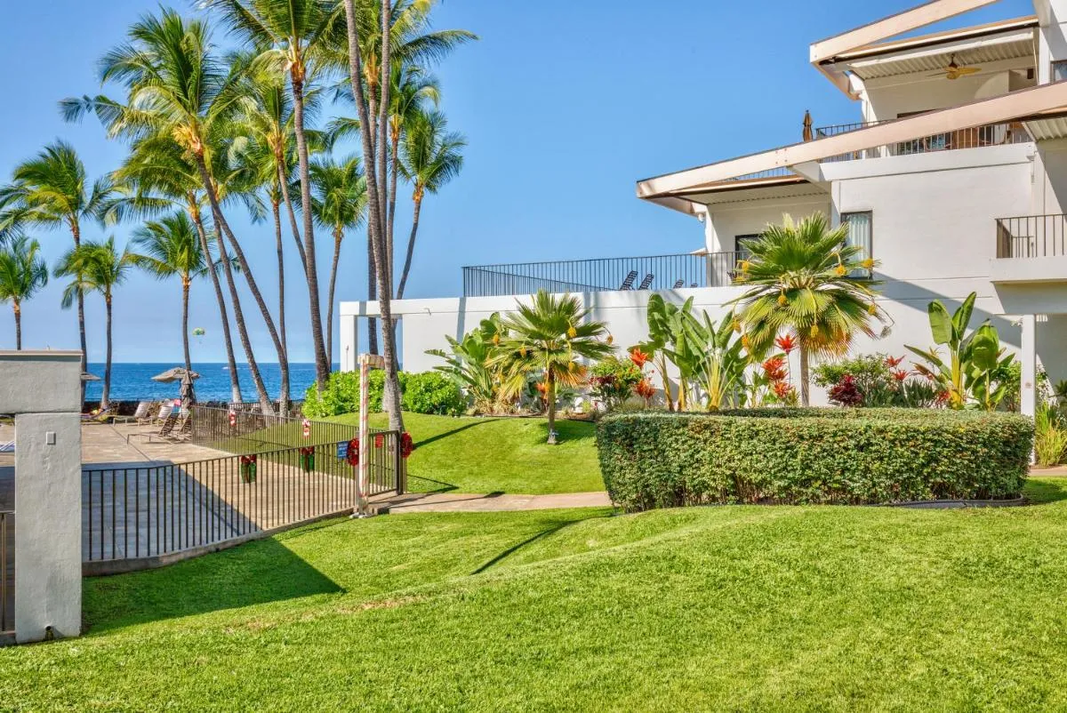 Image 3 of Royal Sea Cliff Kona by OUTRIGGER – Select Your Unit