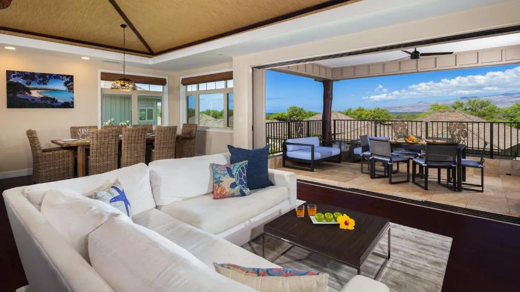 Image of SAND CASTLE Modern KaMilo 4BR Home with Ocean Views Bikes