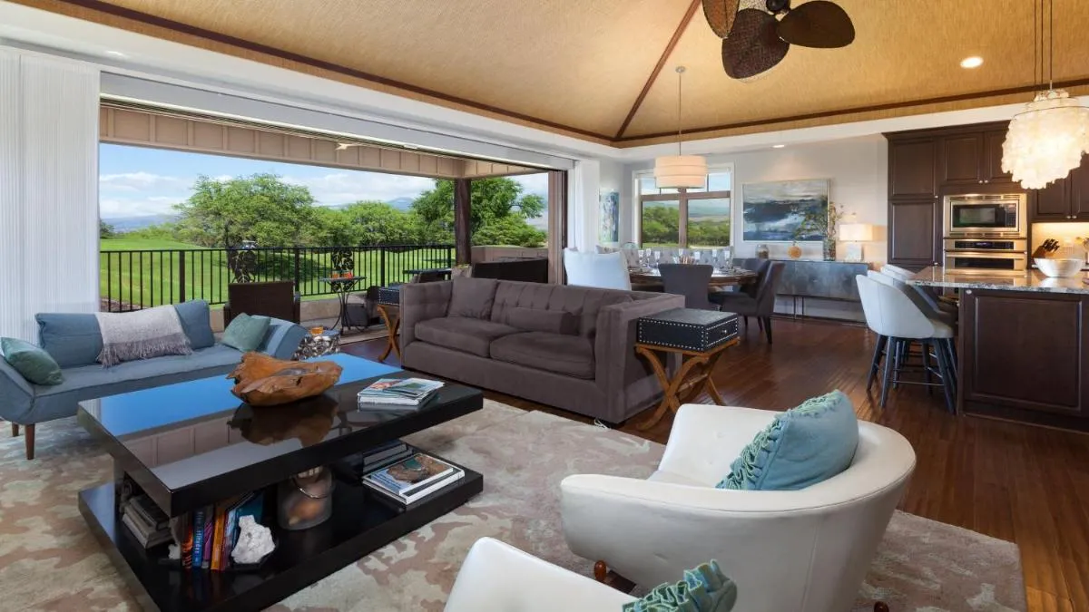 Image 3 of SEA GLASS Stunning 3BR KaMilo Home with Heated Pool and Best View
