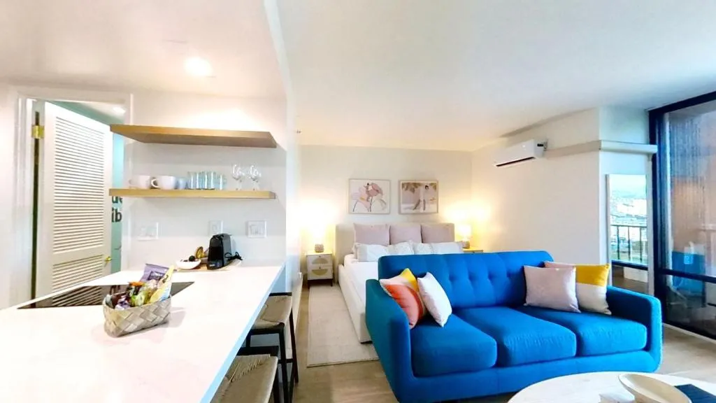 Image of S&N Lux Suite-Free Parking-King Bed-Kitchen-WiFi