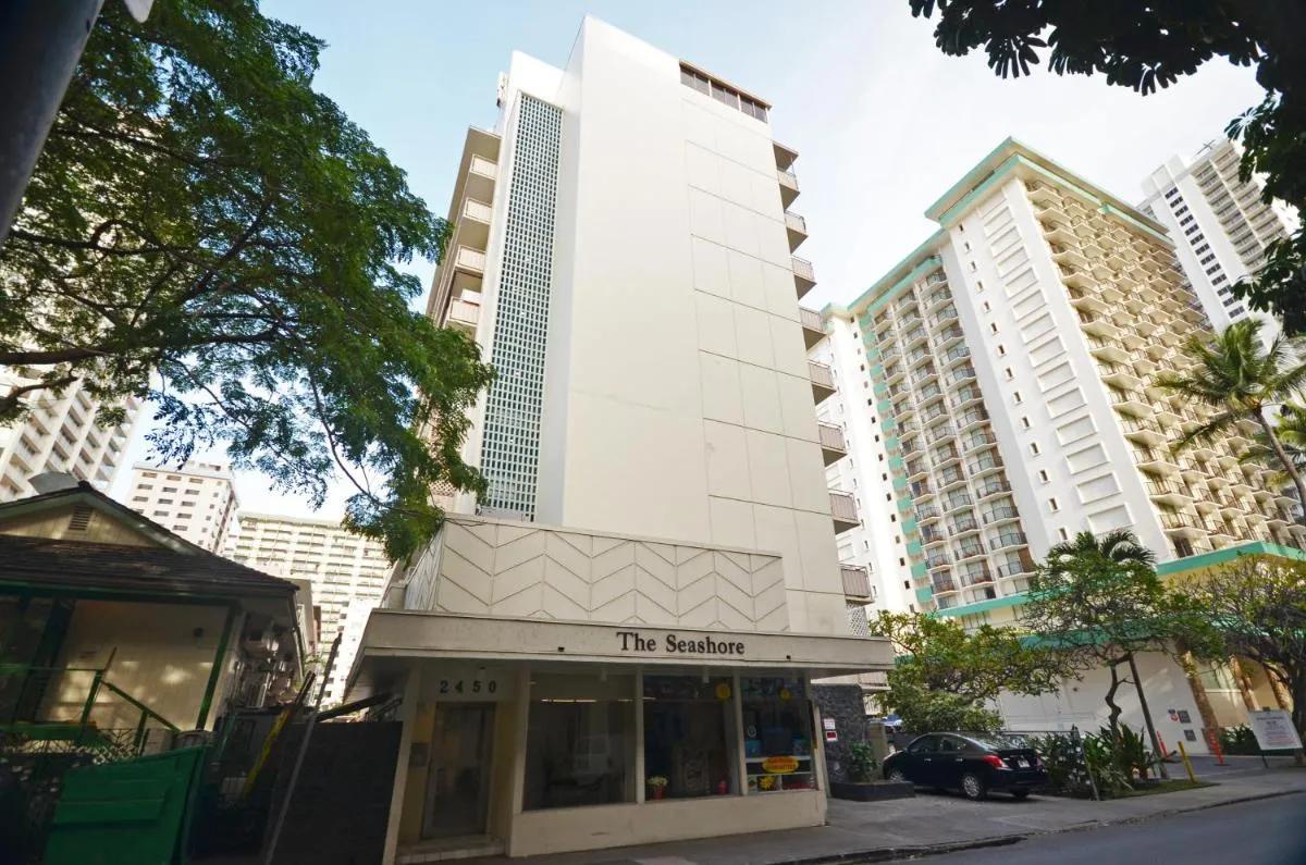 Image 4 of Sea Shore 41 Private Studio in Waikiki, 1 Block to Beach