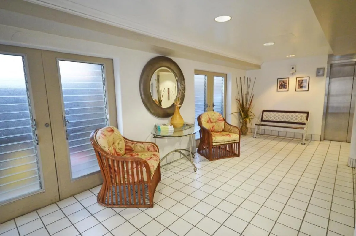 Image 3 of Sea Shore 41 Private Studio in Waikiki, 1 Block to Beach