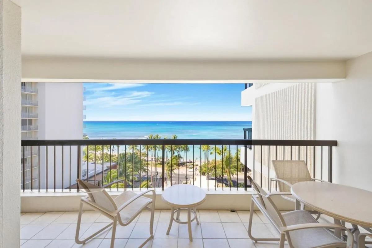 Image 1 of Semprose Waikiki Beach Tower