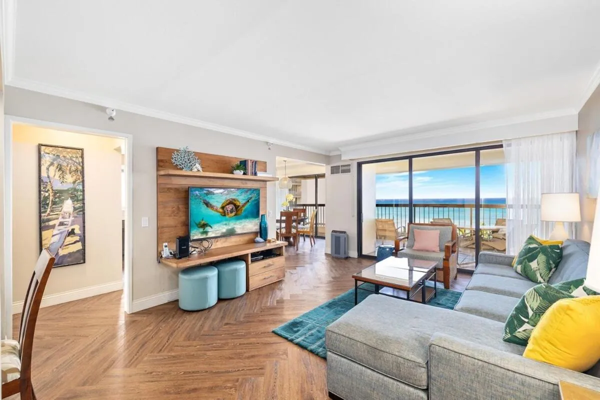 Image 2 of Semprose Waikiki Beach Tower