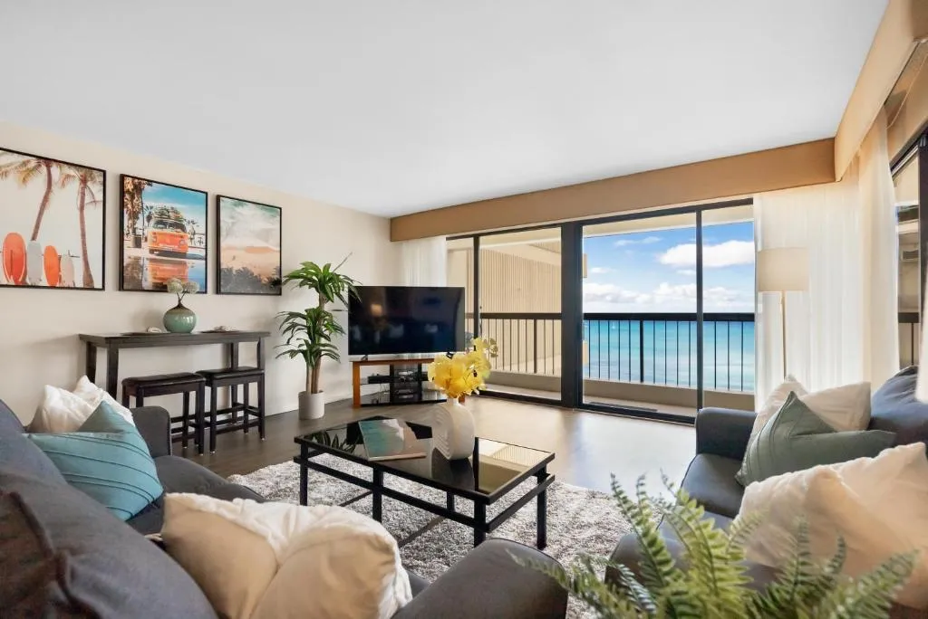 Image of Spacious Waikiki Beach 2BR-Ocean View-Free Parking