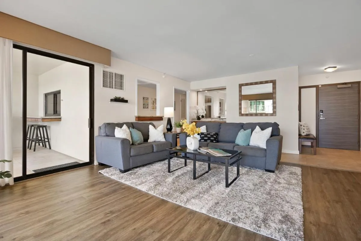 Image 1 of Spacious Waikiki Beach 2BR-Ocean View-Free Parking