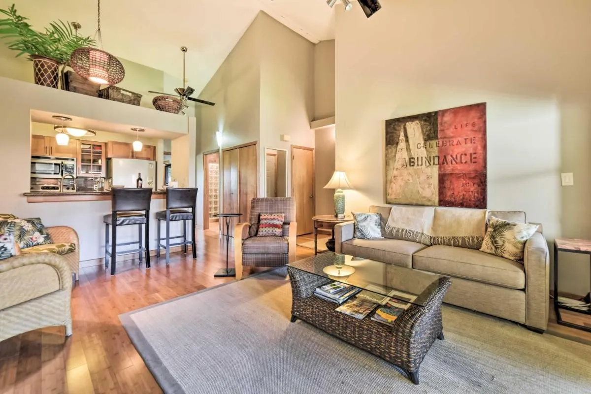 Image 3 of Stunning South Maui Condo with Lanai by Beach!