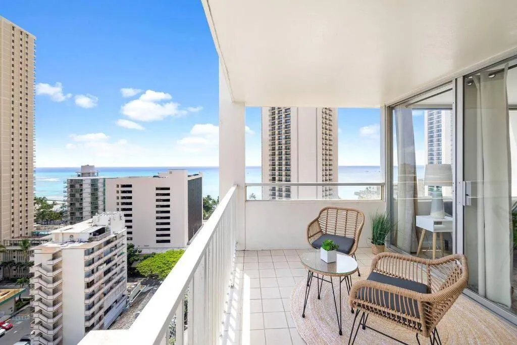 Image 5 of Stylish 1-BR Condo with Breathtaking Ocean Views