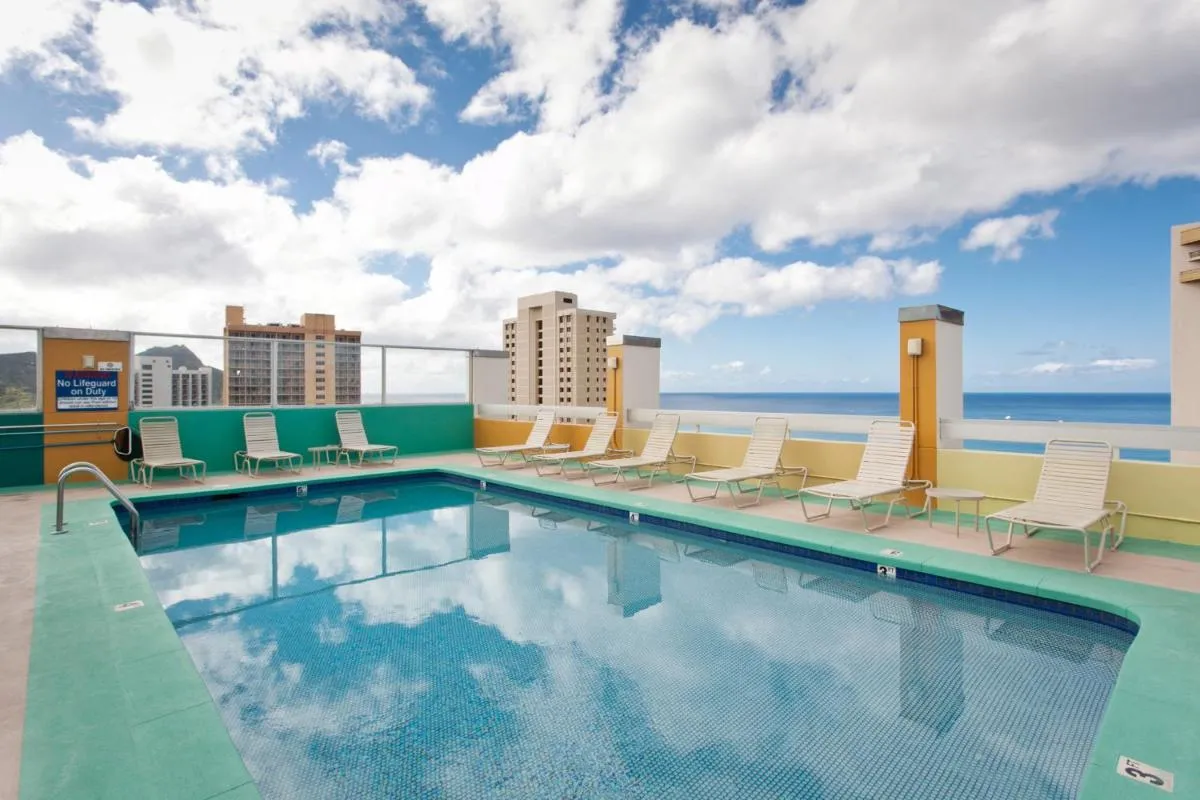 Image 2 of Stylish 1-BR Condo with Breathtaking Ocean Views