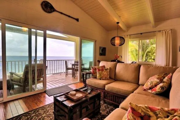 Image 2 of THE JEWEL BOX home
