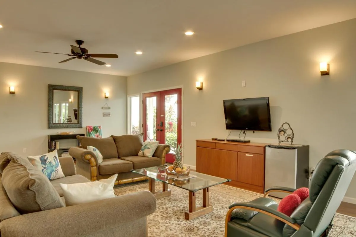 Image 1 of The Aloha Green House Retreat with Ocean Views!
