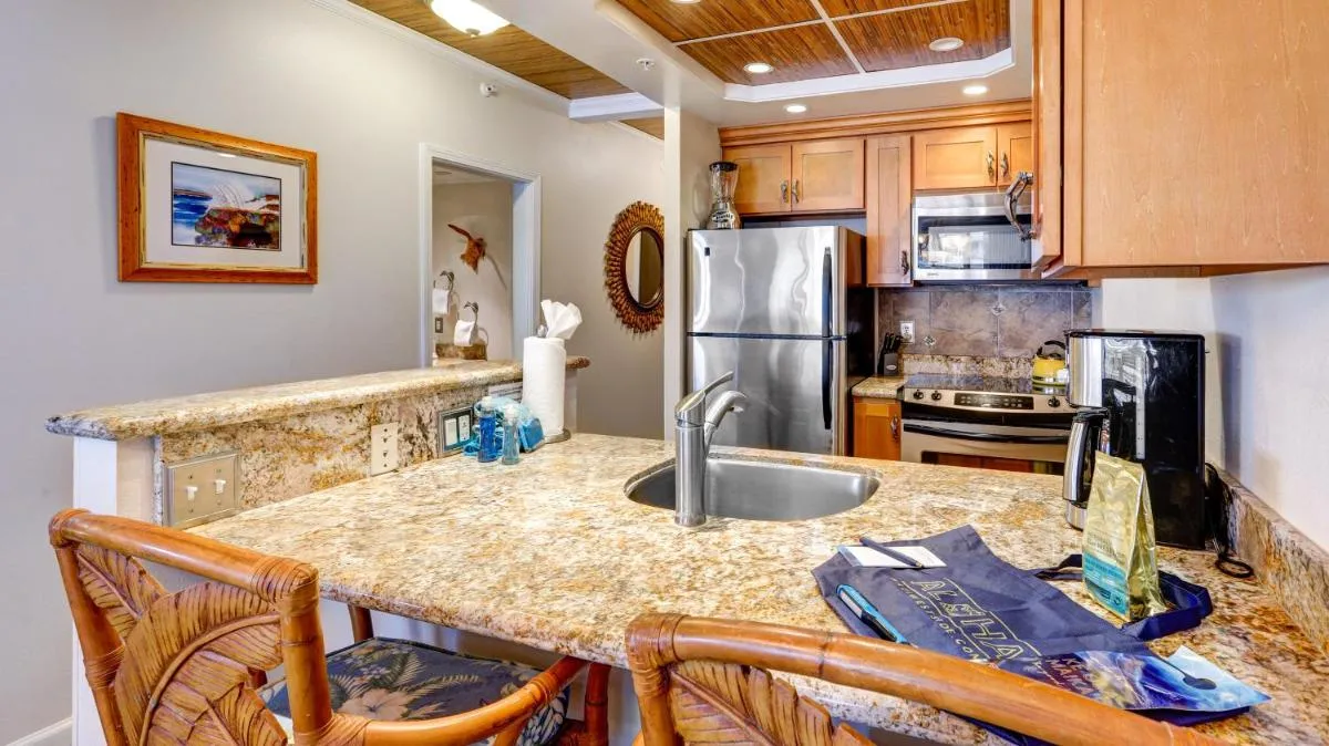 Image 4 of The Whaler Resort: Suite 515~Studio with Stunning Center Courtyard & Ocean Views