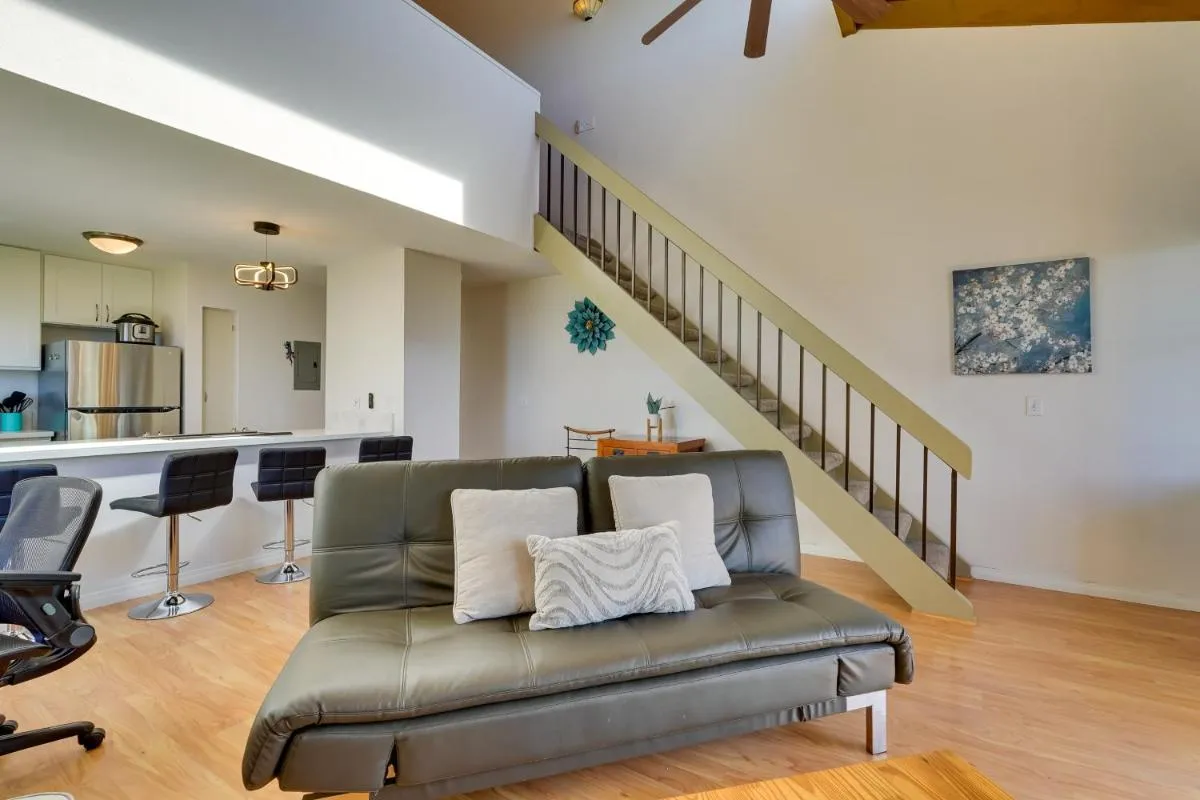 Image 4 of Top-Floor Kailua Bay Resort Condo with Ocean Views!