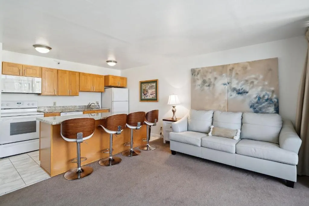 Image of Tower 1 Suite 3007 condo