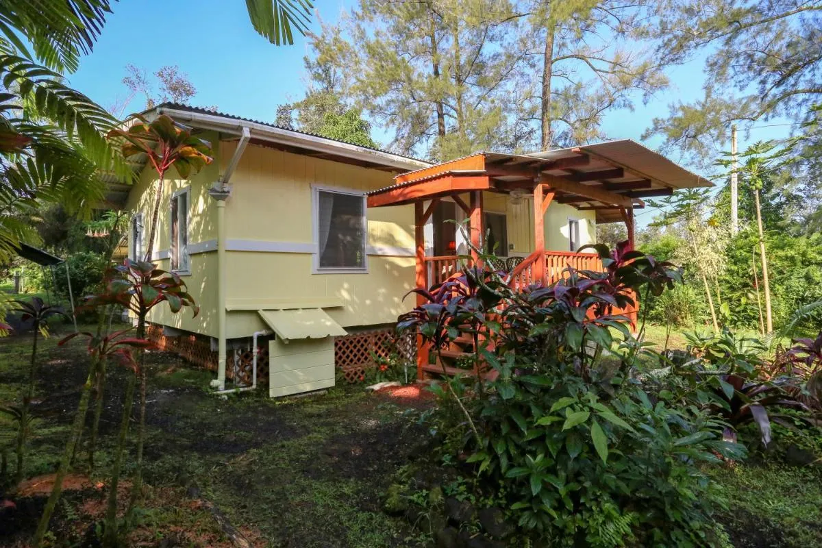 Image 3 of Tropical Anuenue Cottage