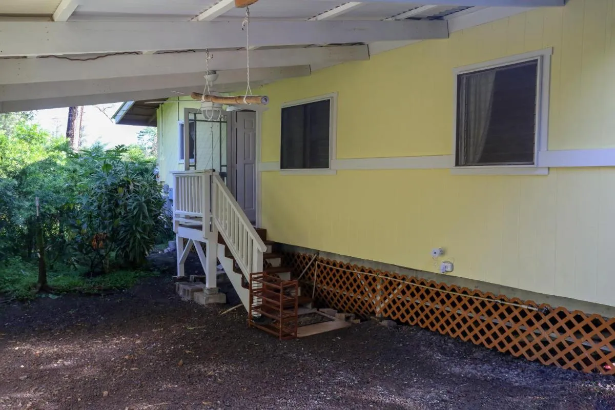 Image 6 of Tropical Anuenue Cottage