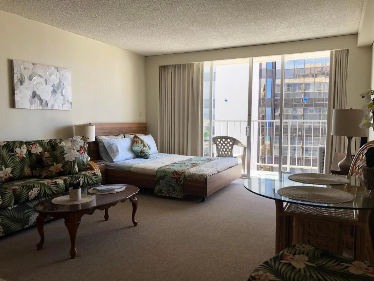 Image 3 of Tropical Studios at Marine Surf Waikiki – FREE PARKING – BEST LOCATION – FULL KITCHEN – SWIMMING POOL