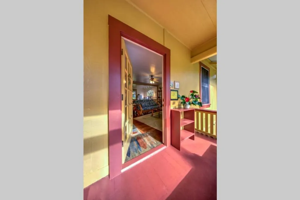 Image 1 of Tutu’s Place by Volcano Heritage Cottages