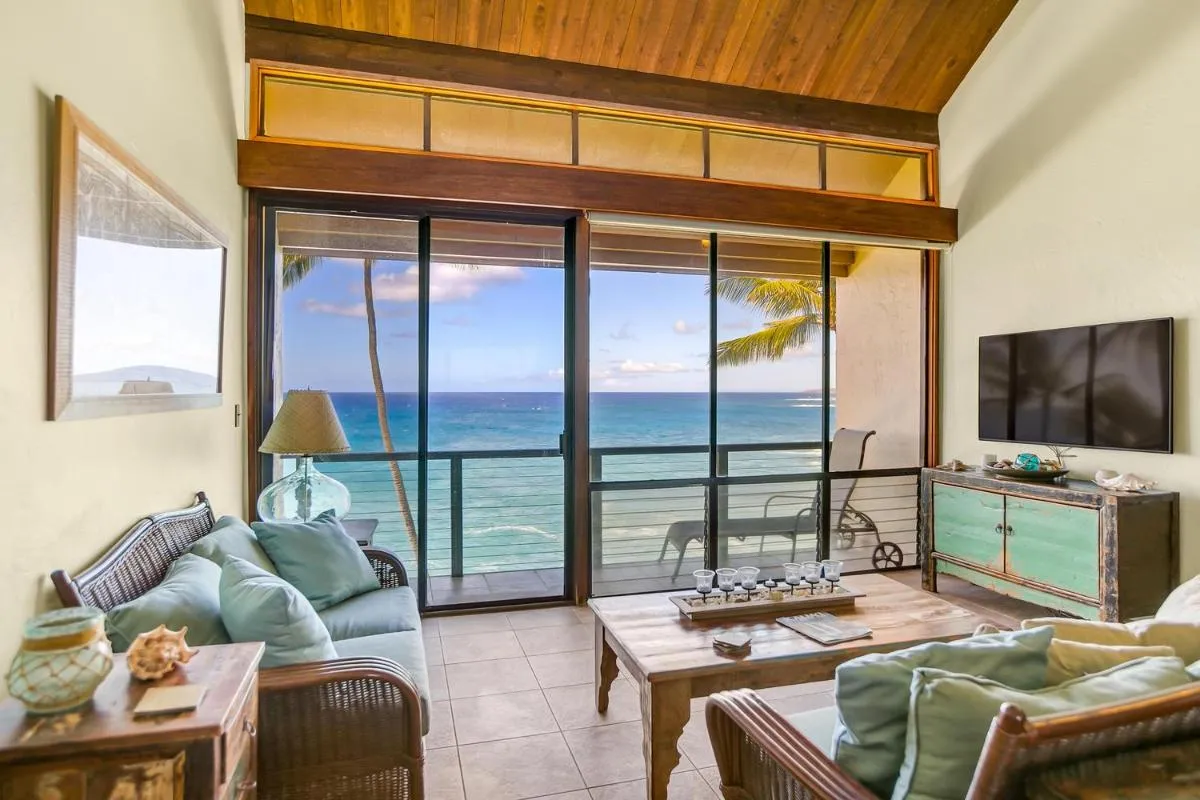Image 6 of Unique Oceanfront Condo with AC- Alekona Kauai