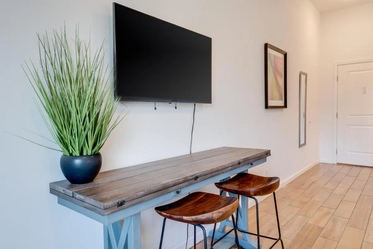 Image 1 of Unit 10 Maui Ohana Modern Studio