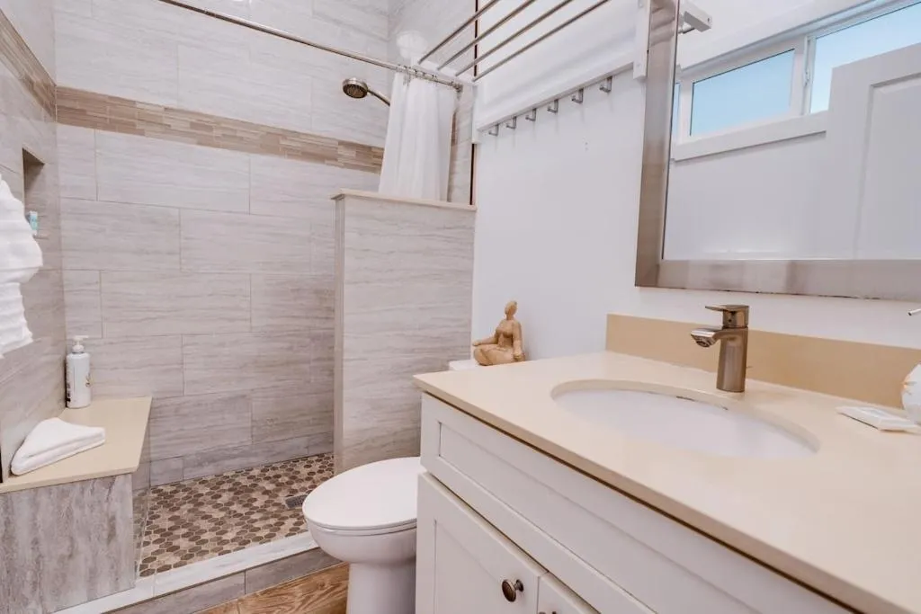Image 5 of Unit 13 Maui Ohana Modern Studio
