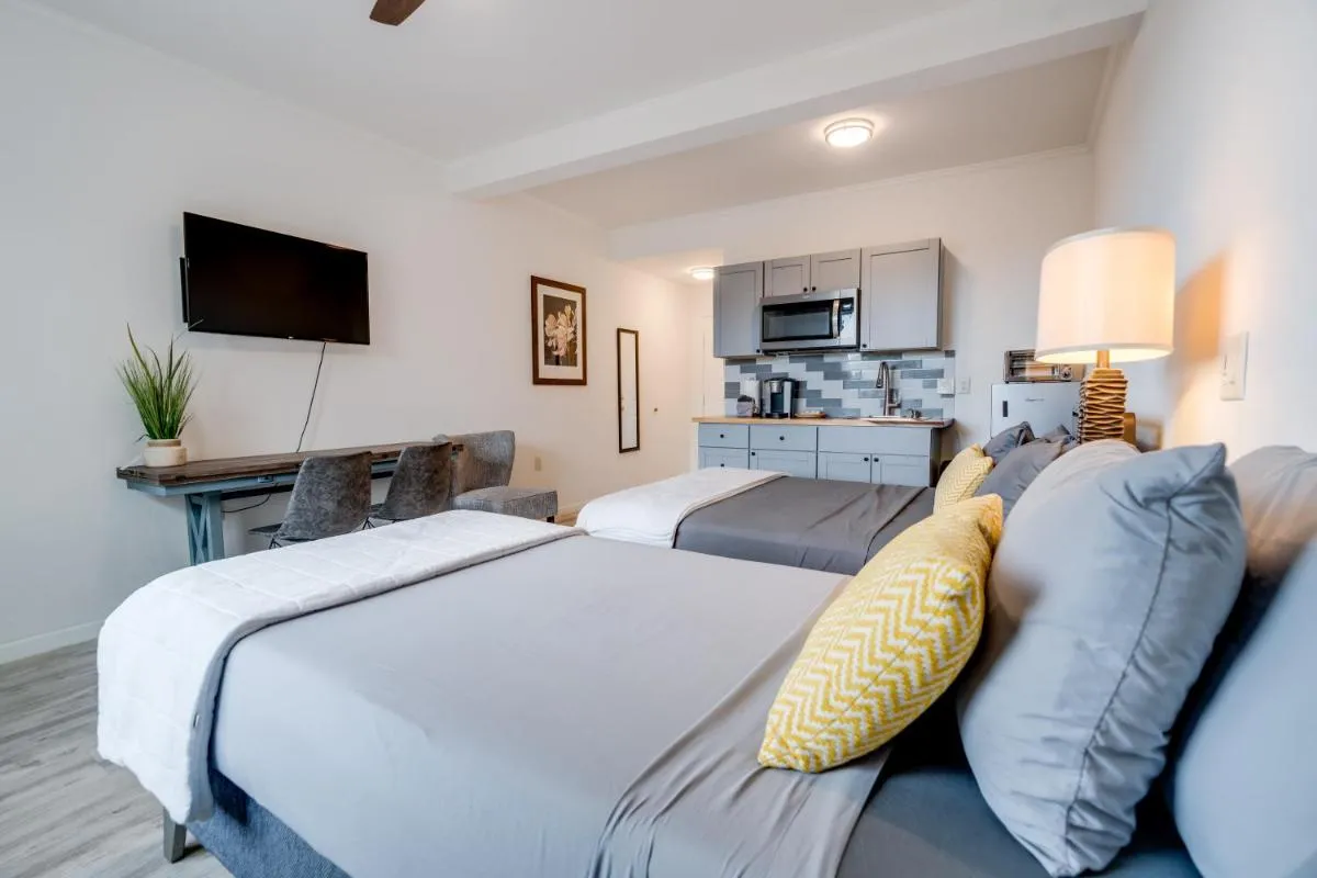 Image 1 of Unit 18 Maui Ohana Modern Studio