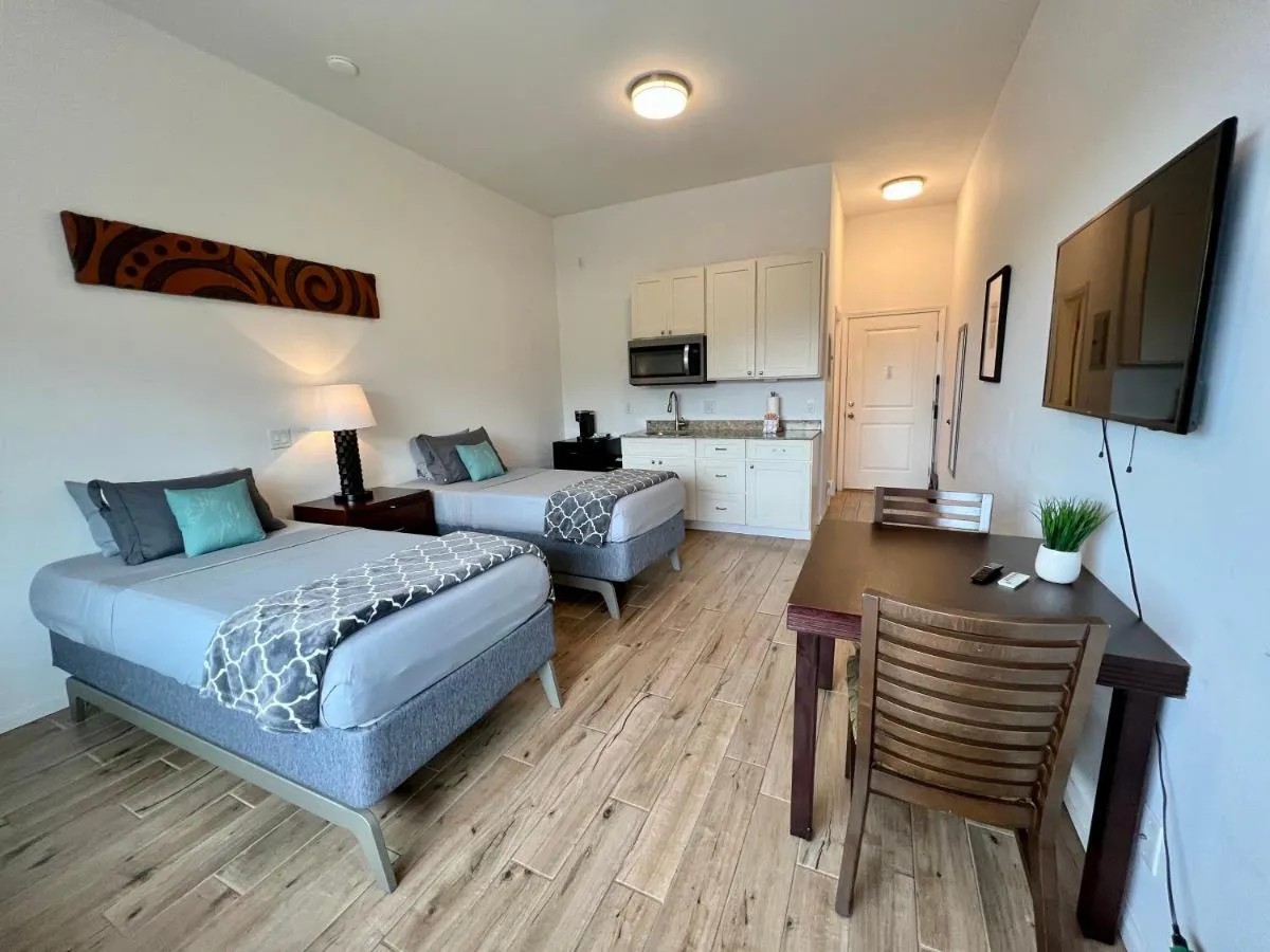 Image 2 of Unit 7 Maui Ohana Modern Studio
