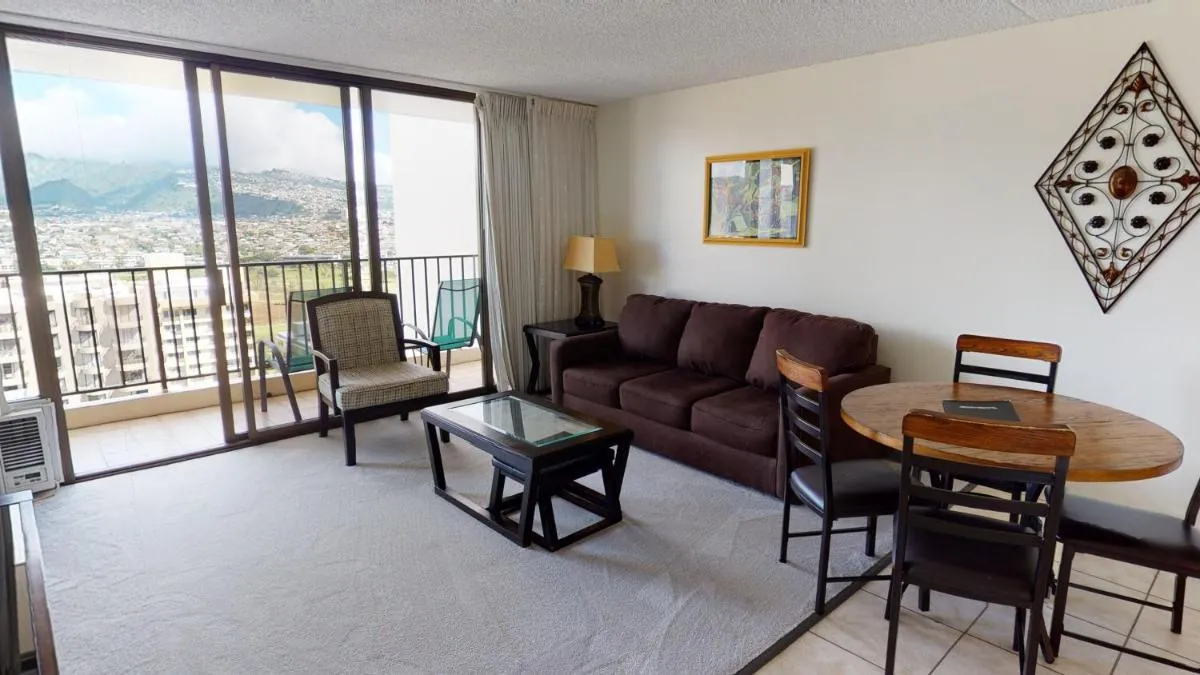 Image 5 of Updated 22nd Floor Waikiki Condo – Free parking & WiFi – Ideal for large family!