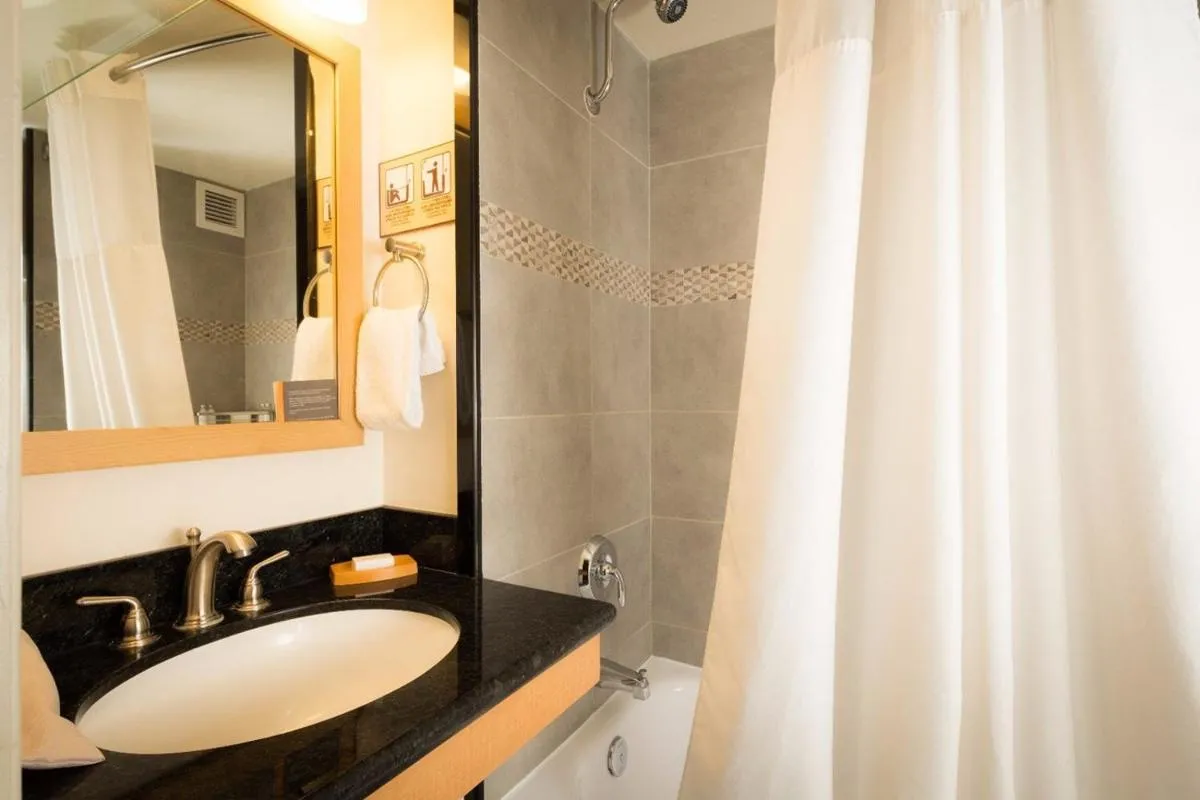 Image 4 of VIVE Hotel Waikiki