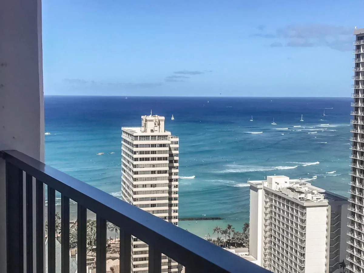 Image 5 of Waikiki Banyan 3410 Stunning Ocean, Surfer & Sunset View’s