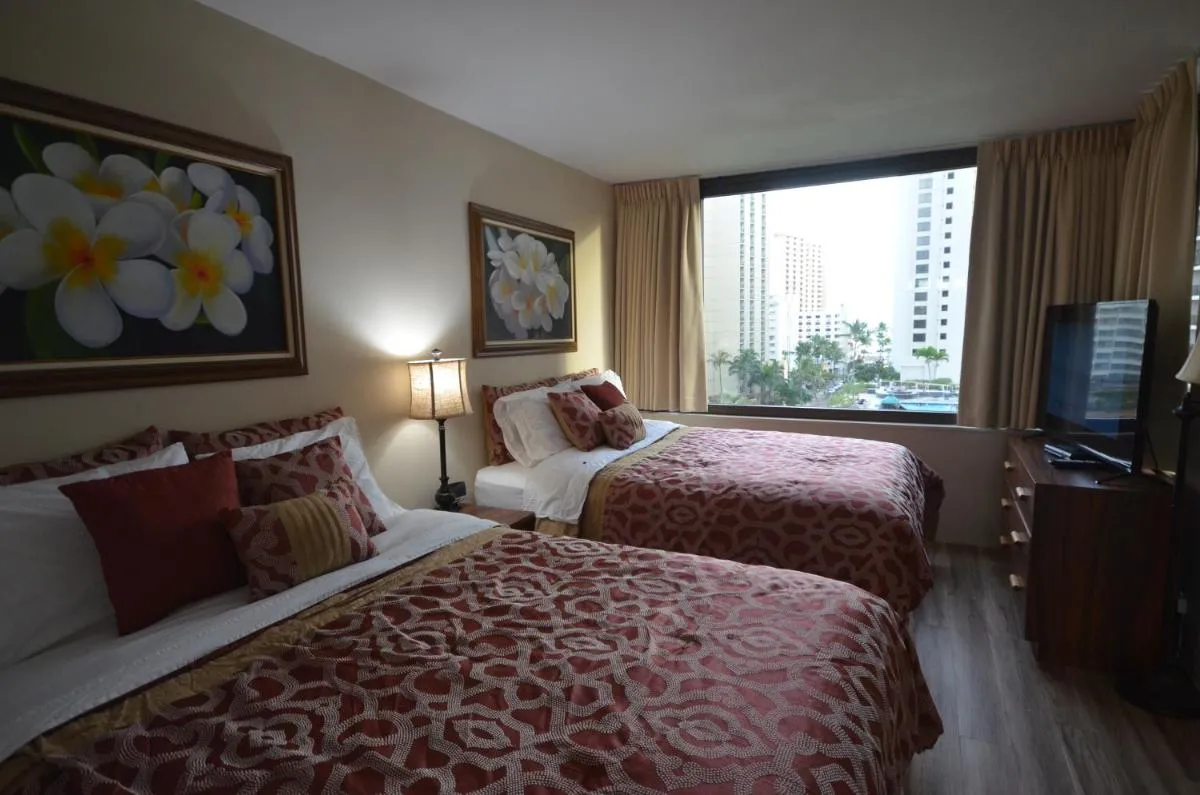 Image 6 of Waikiki Banyan 912 Your Luxurious Escape to Paradise
