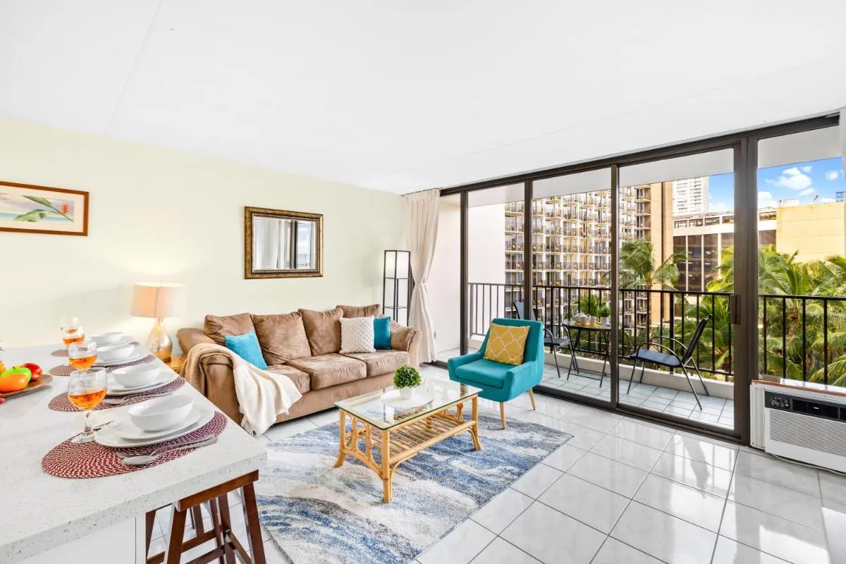 Image 5 of Waikiki Banyan Oasis with Partial Ocean View, 1-Block to Beach, Free Parking