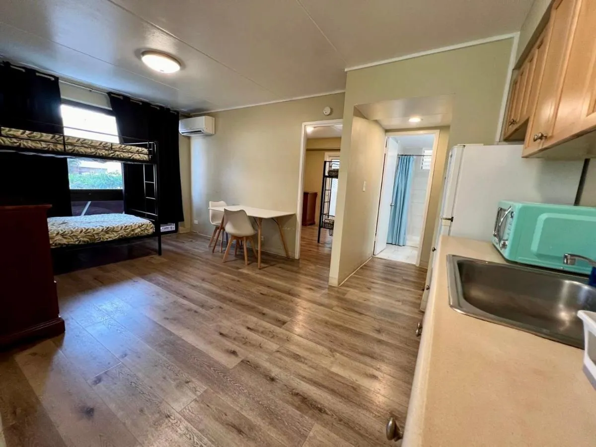 Image 2 of Waikiki Beachside Hostel