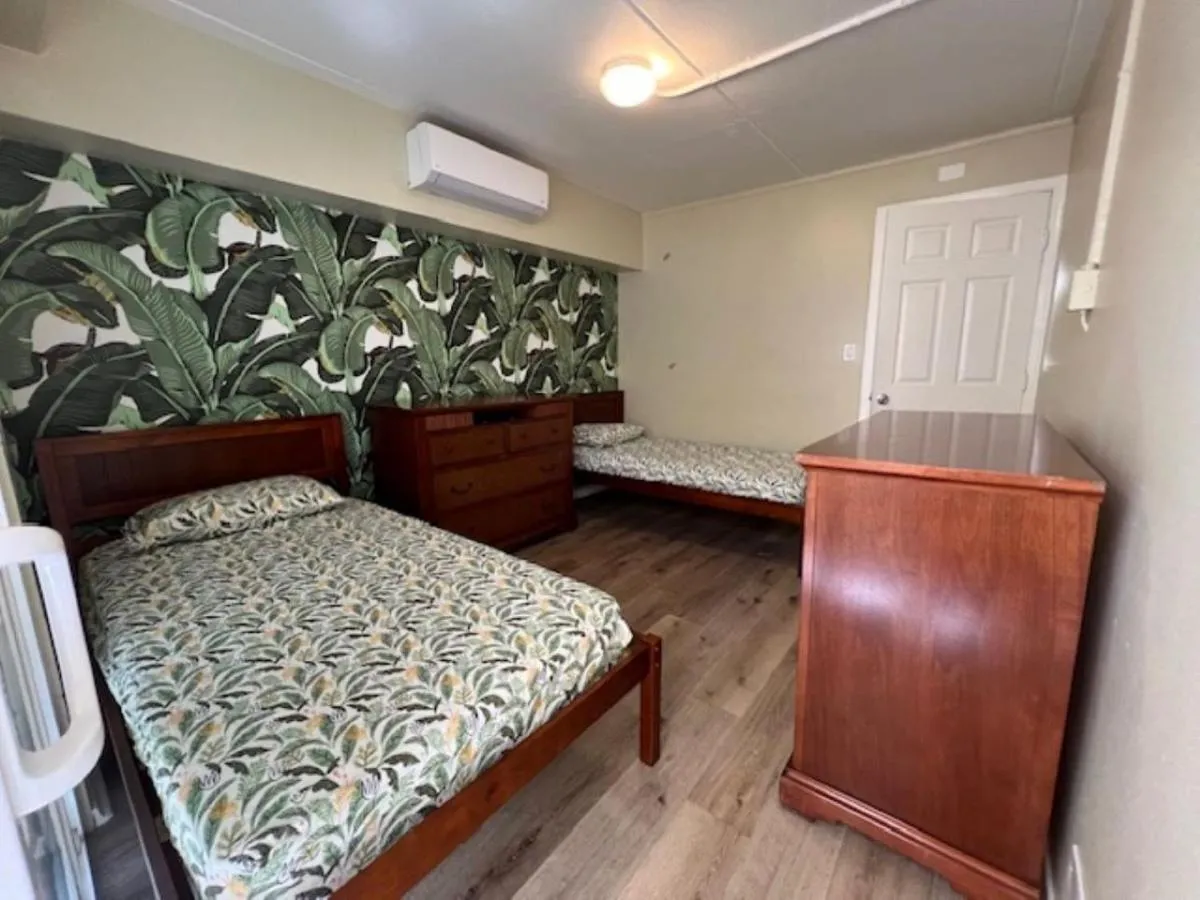 Image 4 of Waikiki Beachside Hostel