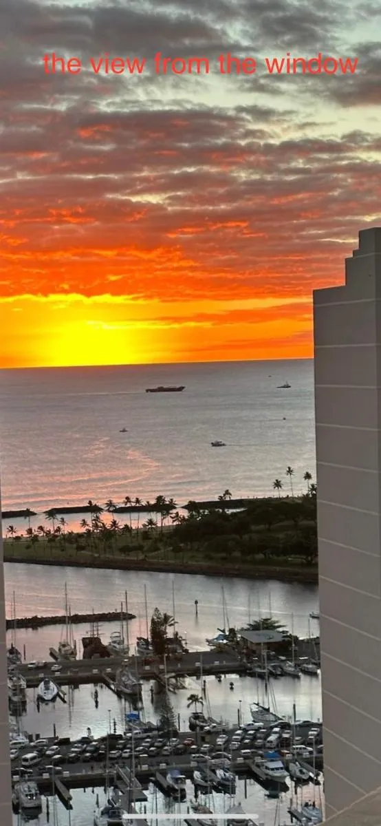 Image 4 of Waikiki High-rise sea view free parking
