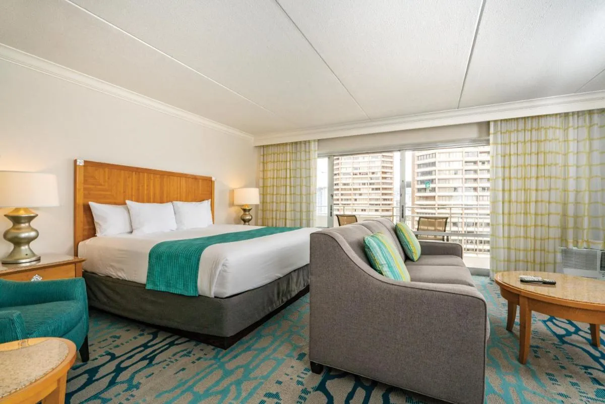 Image 2 of Waikiki Marina Resort at the Ilikai