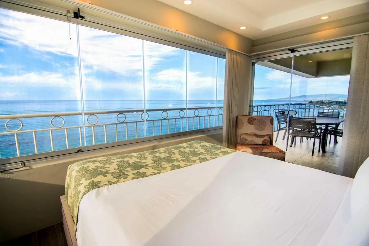 Image 2 of Waikiki Shore by OUTRIGGER – Select Your Unit