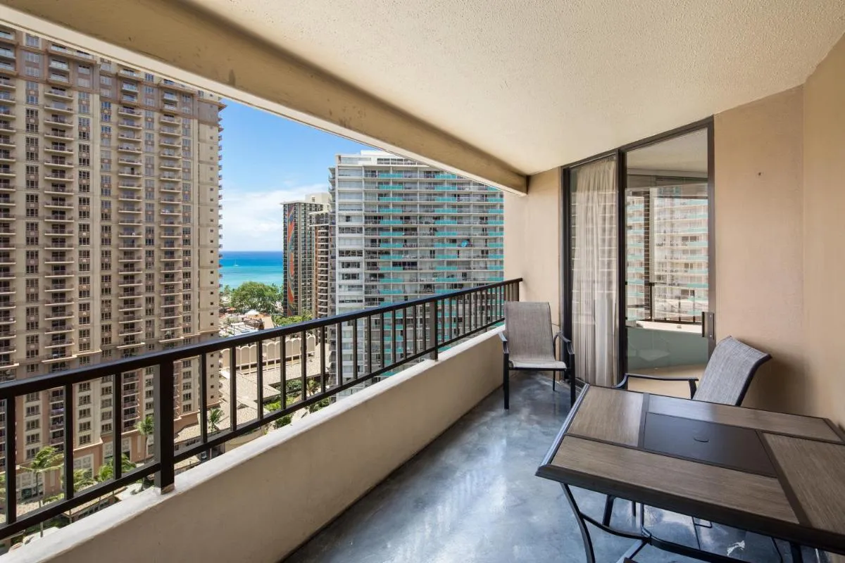 Image 6 of Waikiki Timeshare 77