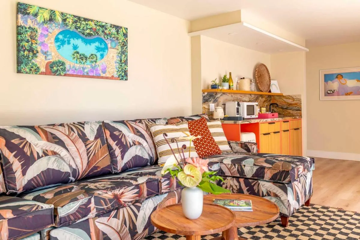 Image 6 of Wayfinder Waikiki – Voted Top 10 Best Hotels in Hawaii!