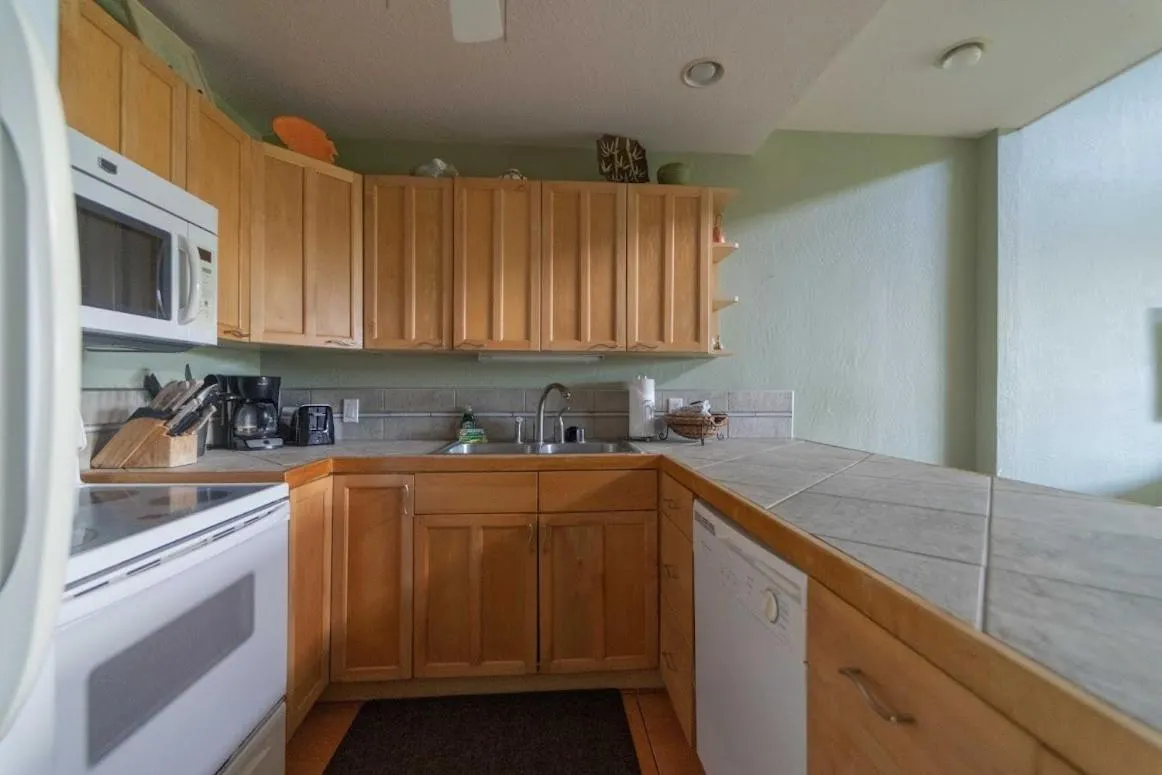 Image 6 of Wicked Wahine Condo