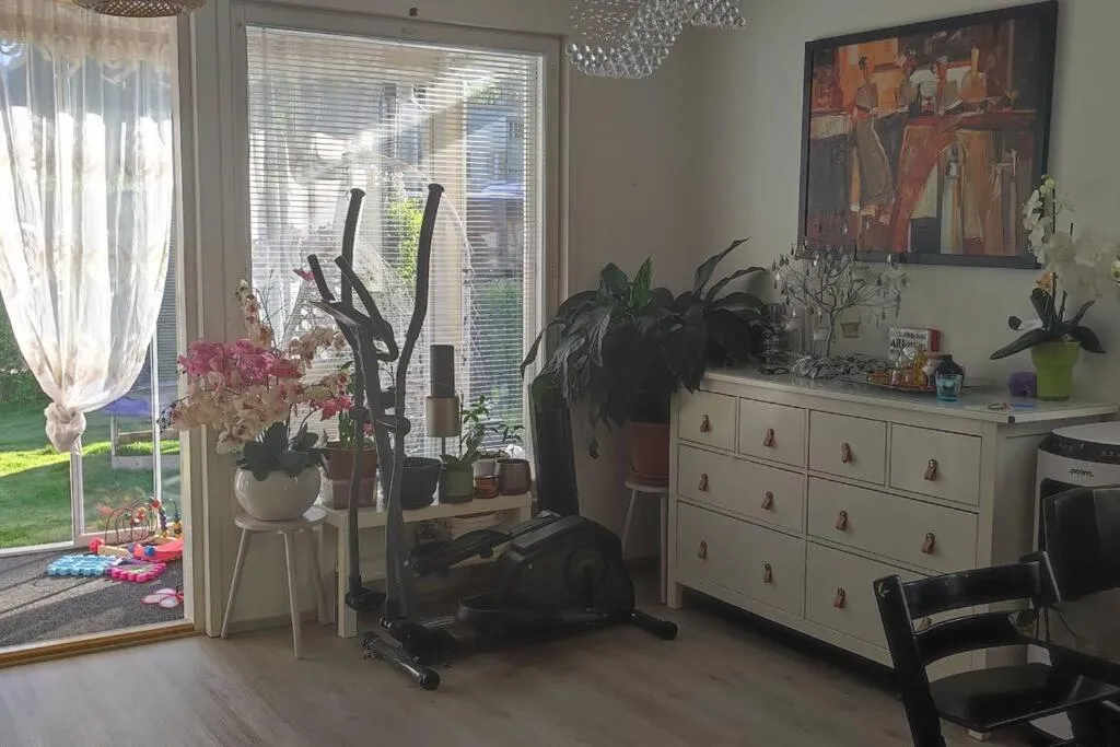 Image 1 of 100m2 moderni paritalo omalla pihalla Helsingissa