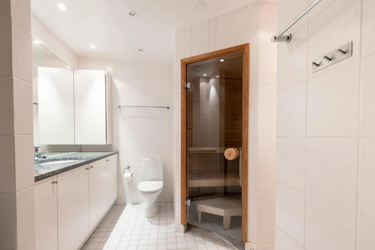 Image 2 of 2ndhomes 117 m2 Bright Top Floor 3 Bedroom Apartment with Sauna in Helsinki Center