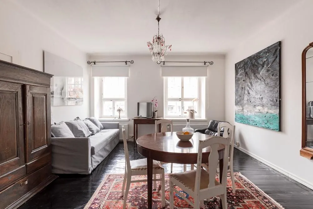 Image 2 of Artist Apartment Susi