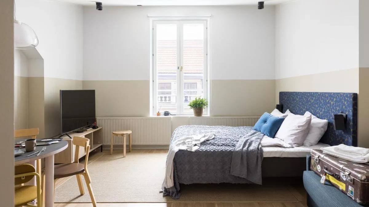 Image 5 of Bob W City Centre